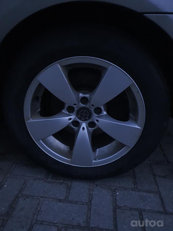 Bmw, valuveljed