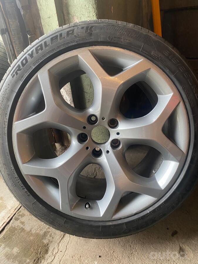 Bmw, valuveljed