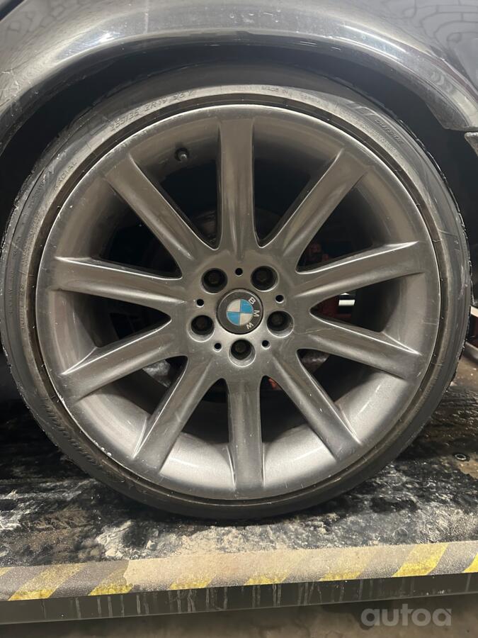 BMW, valuveljed