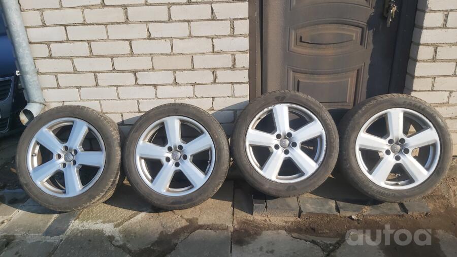 AUDI, valuveljed