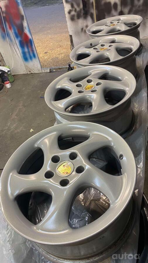 Porsche, valuveljed