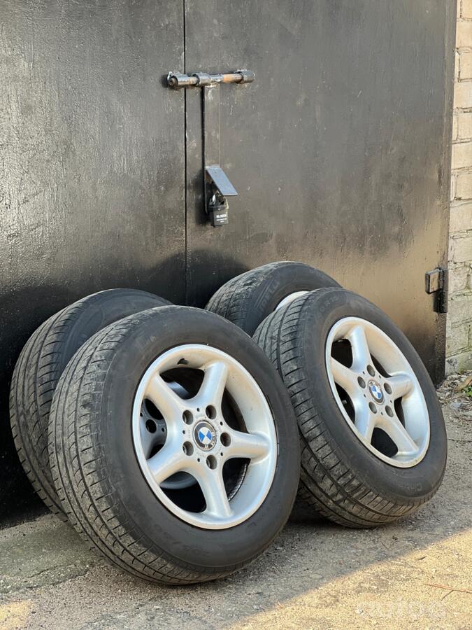 BMW, valuveljed