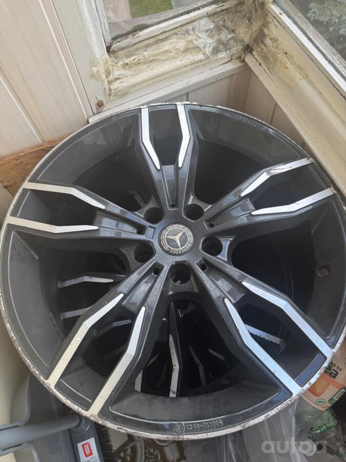 Mercedes, valuveljed
