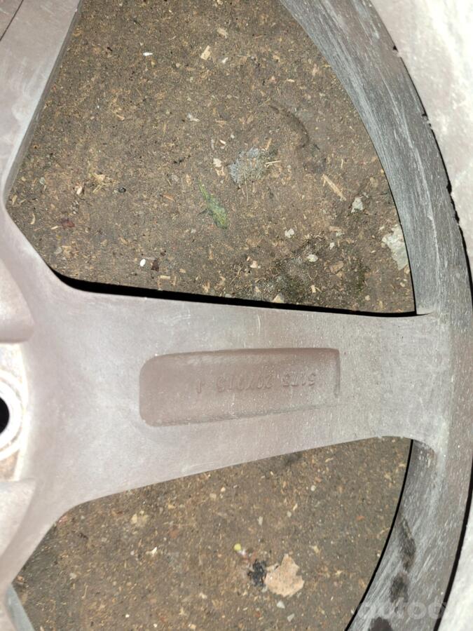 Audi, valuveljed
