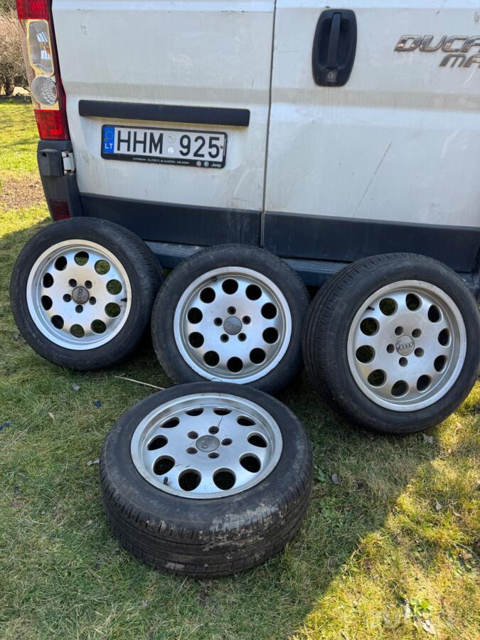 Audi, valuveljed