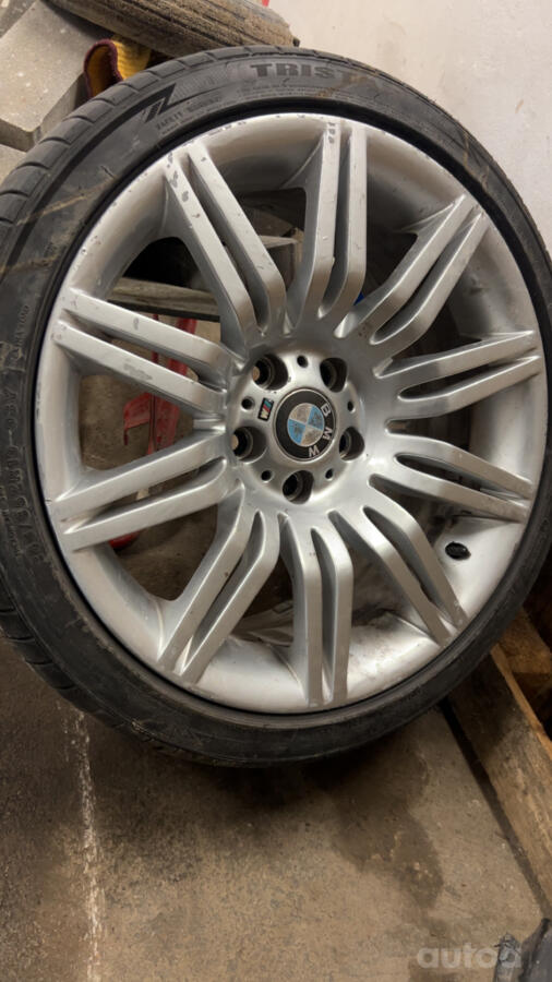 Bmw, valuveljed