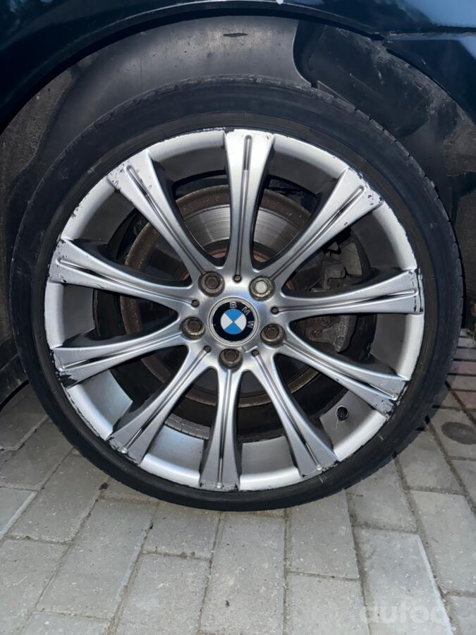 BMW, valuveljed