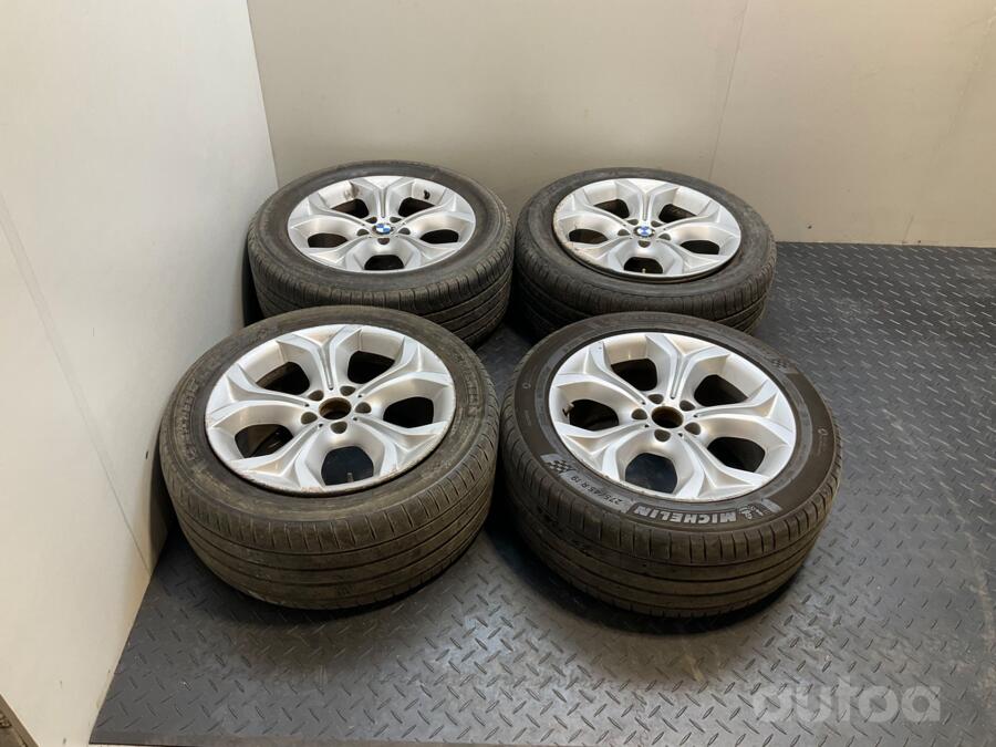 BMW, valuveljed