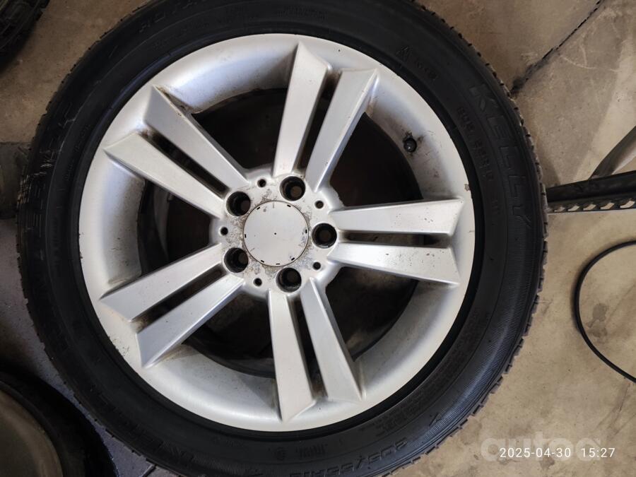 Mercedes Benz, valuveljed