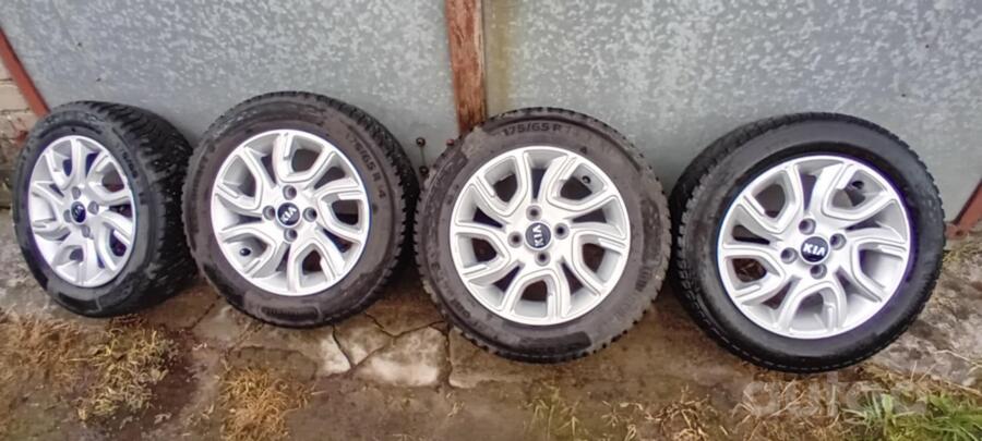 Kia, valuveljed