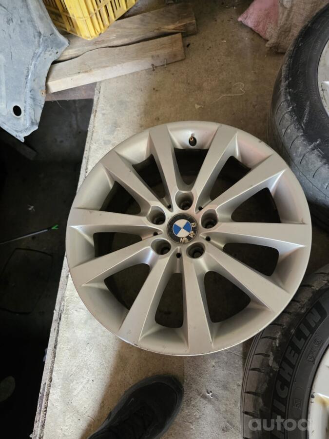 BMW, valuveljed