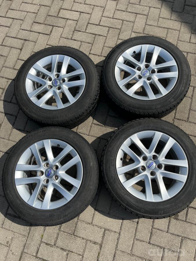 VOLVO S60, valuveljed