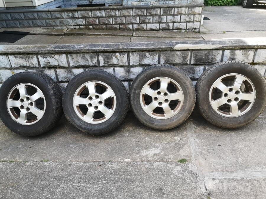 Kia, valuveljed