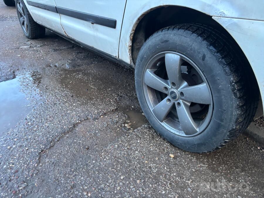Audi, valuveljed