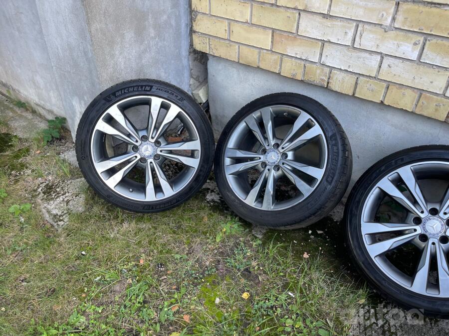Mb, valuveljed