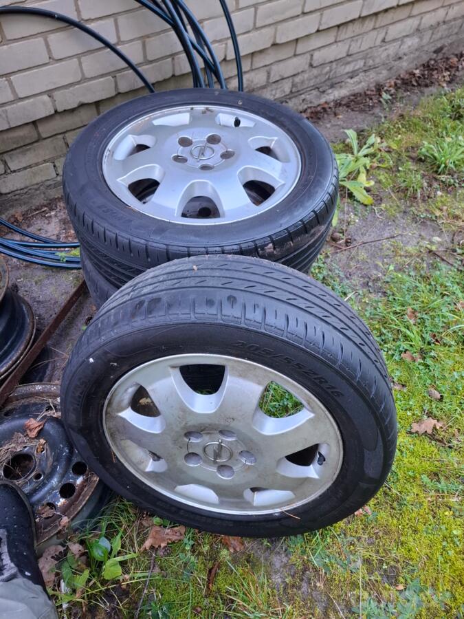 Opel, valuveljed