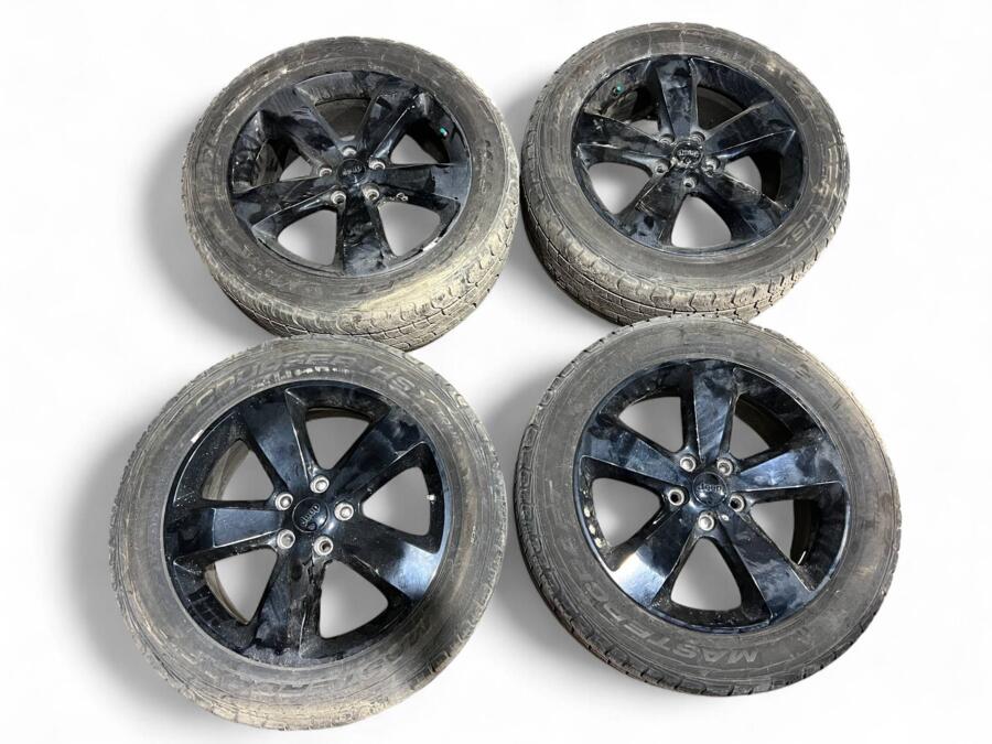 Jeep, valuveljed