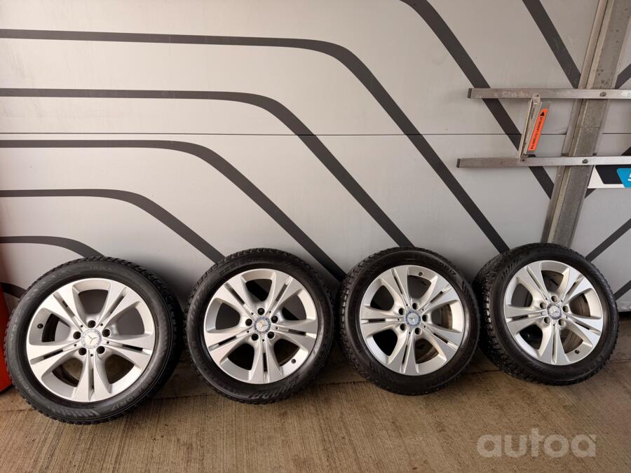 MERCEDES, valuveljed