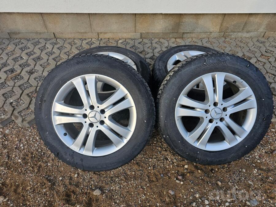 Mercedes-Benz, valuveljed