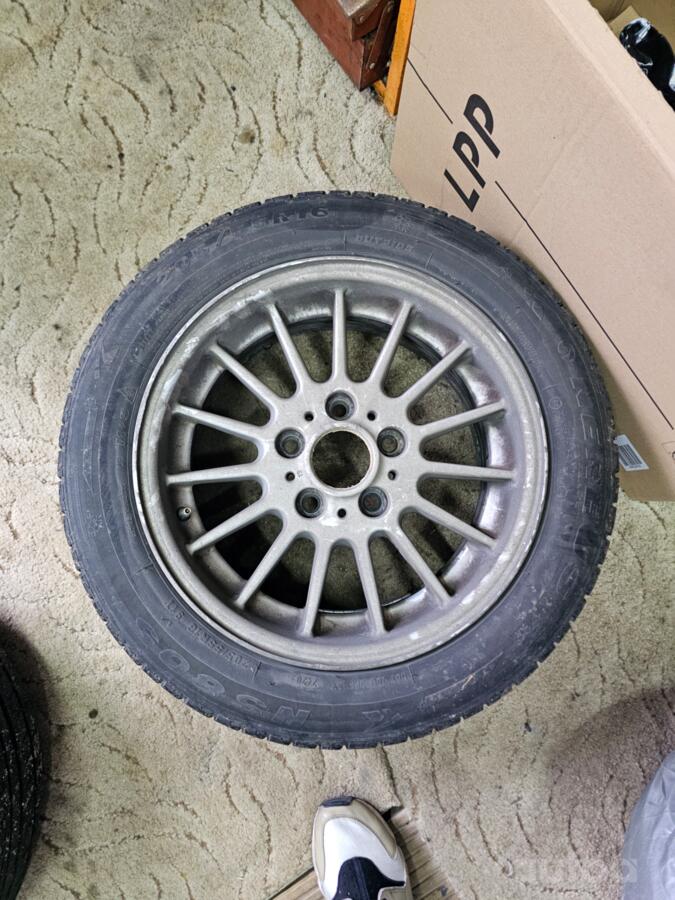 BMW, valuveljed