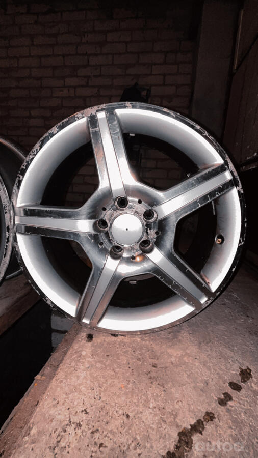 Mercedes, valuveljed