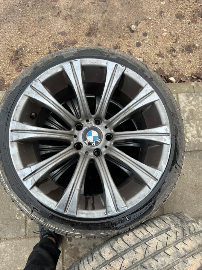 BMW, valuveljed