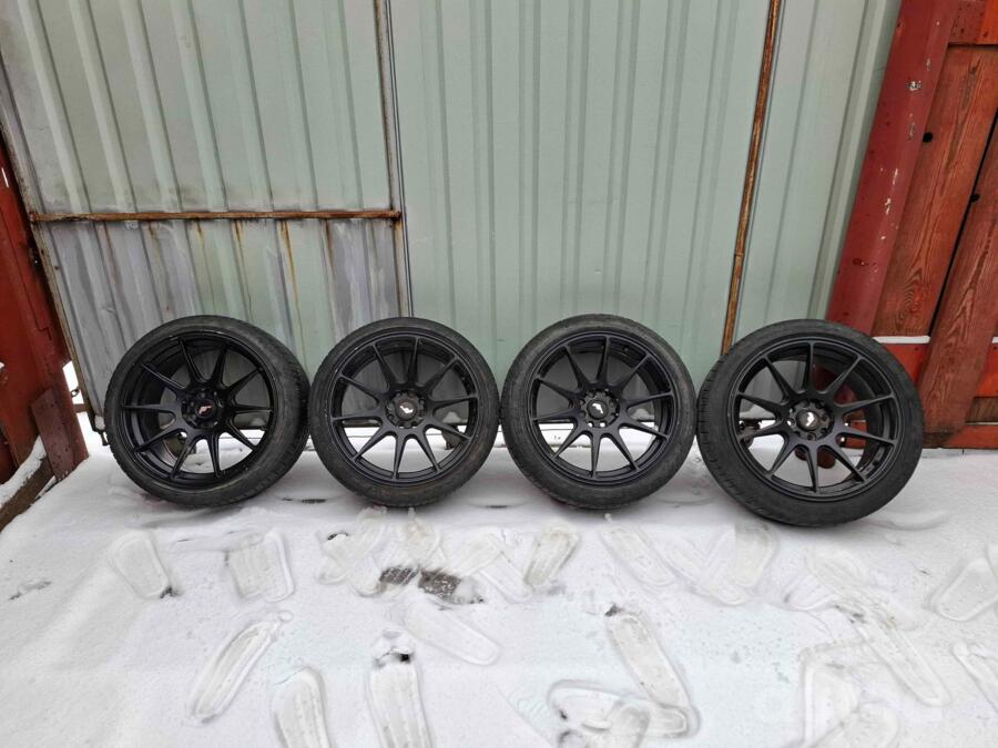 Japan Racing, valuveljed