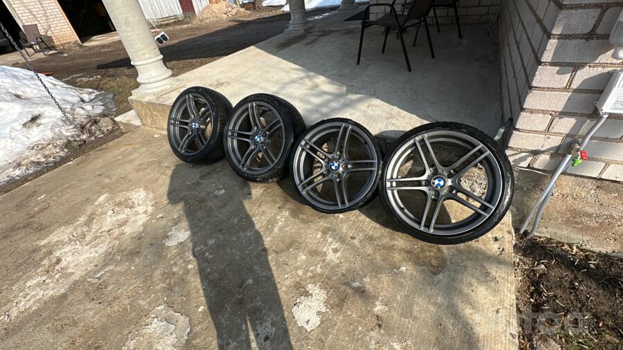Bmw, valuveljed