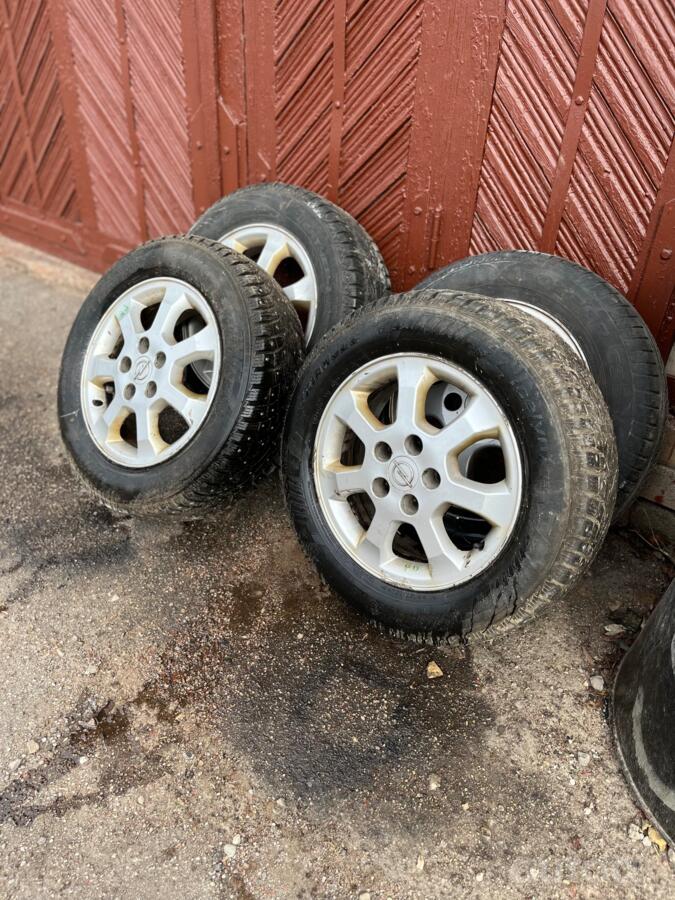 Opel, valuveljed