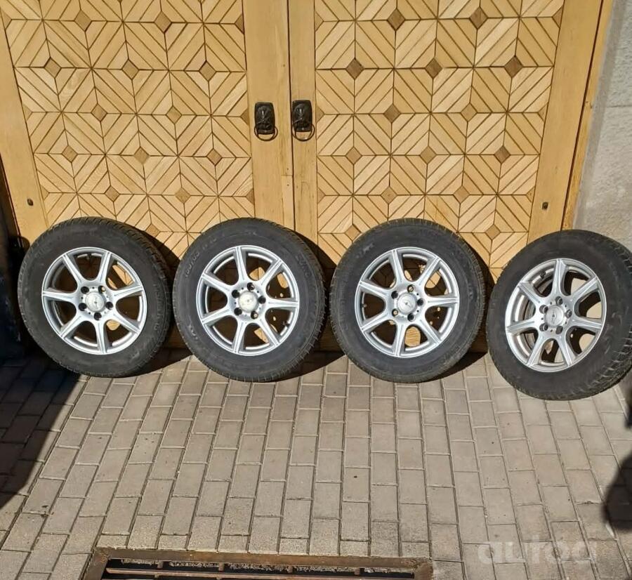 COM4WHEELS, valuveljed