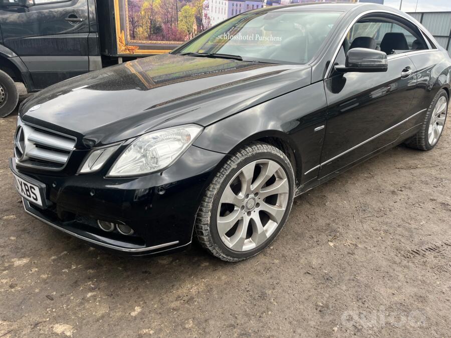 Mercedes, valuveljed