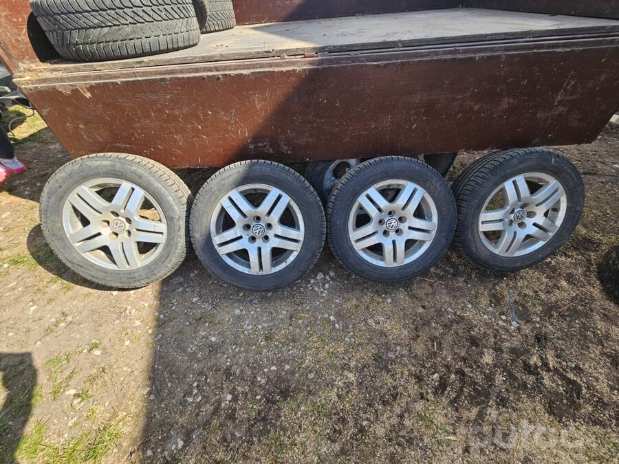 Audi, valuveljed
