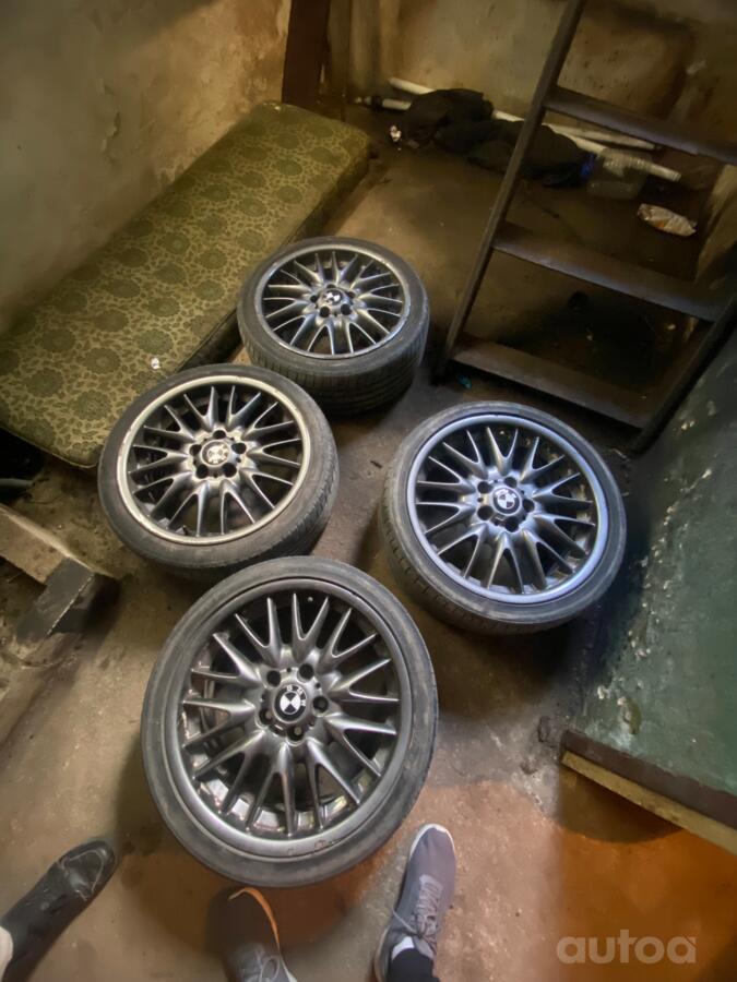 BMW, valuveljed
