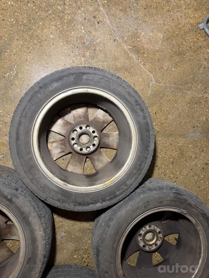 Audi, valuveljed