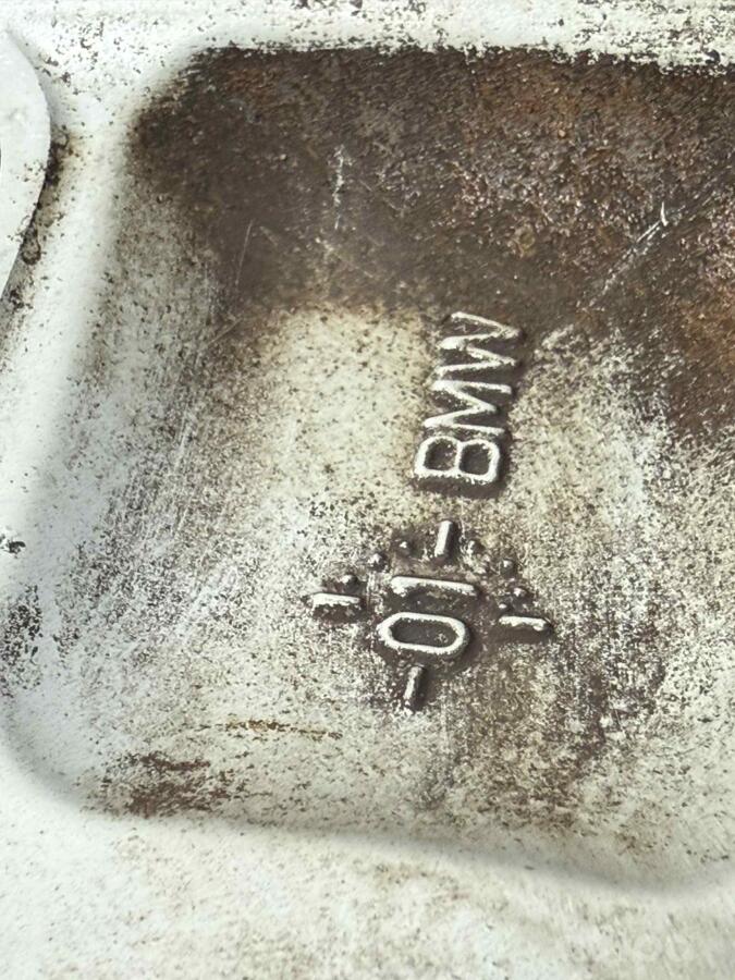 Bmw, valuveljed