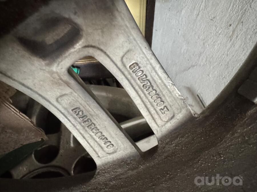 Audi, valuveljed