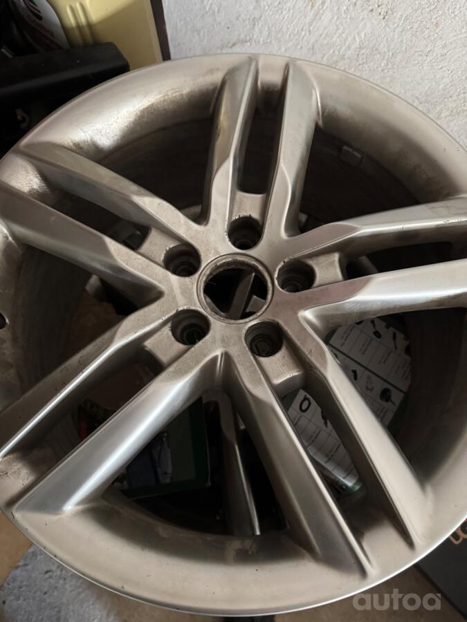Audi, valuveljed