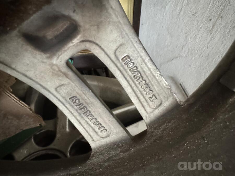 Audi, valuveljed