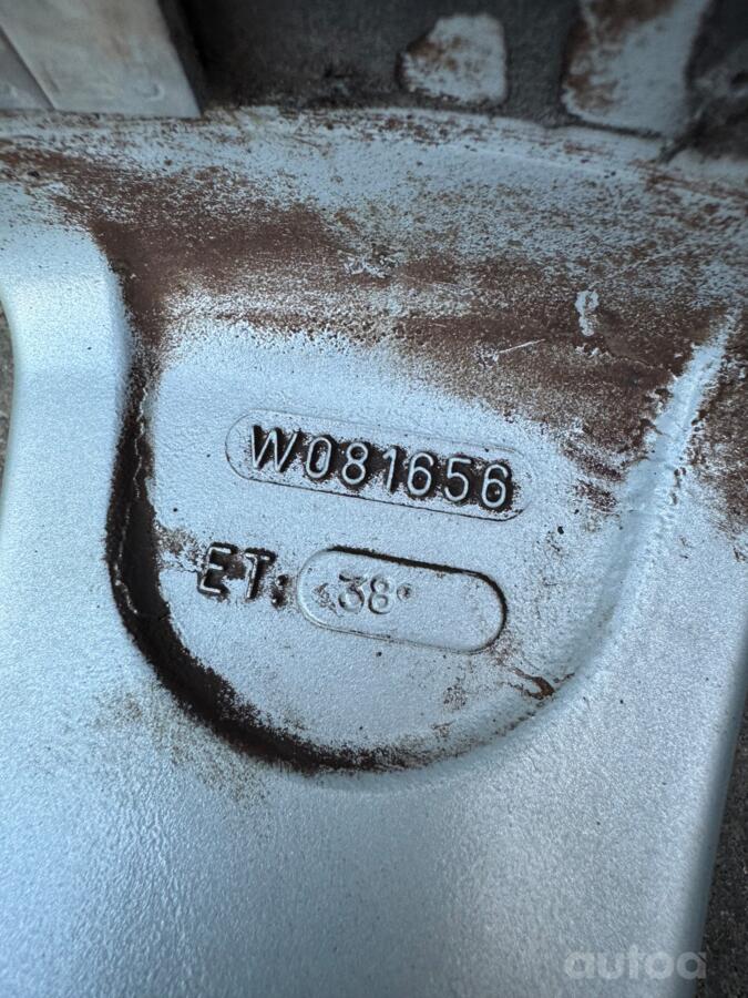 Fondmetal, valuveljed