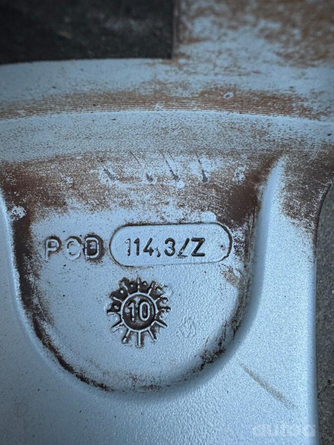 Fondmetal, valuveljed