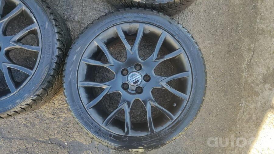 Volvo, valuveljed