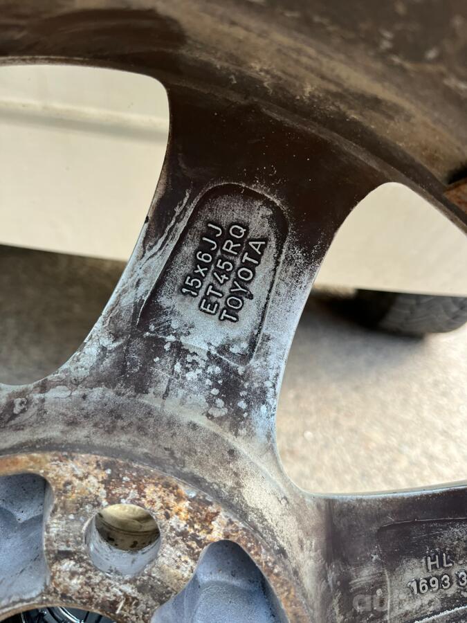 Toyota, valuveljed