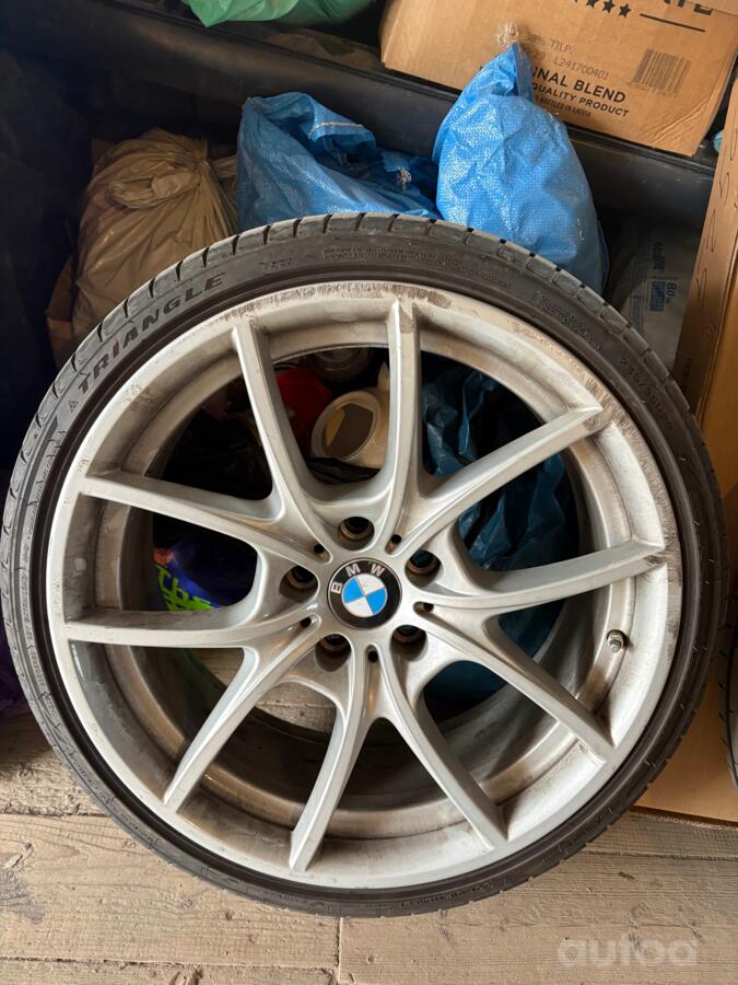 Bmw, valuveljed