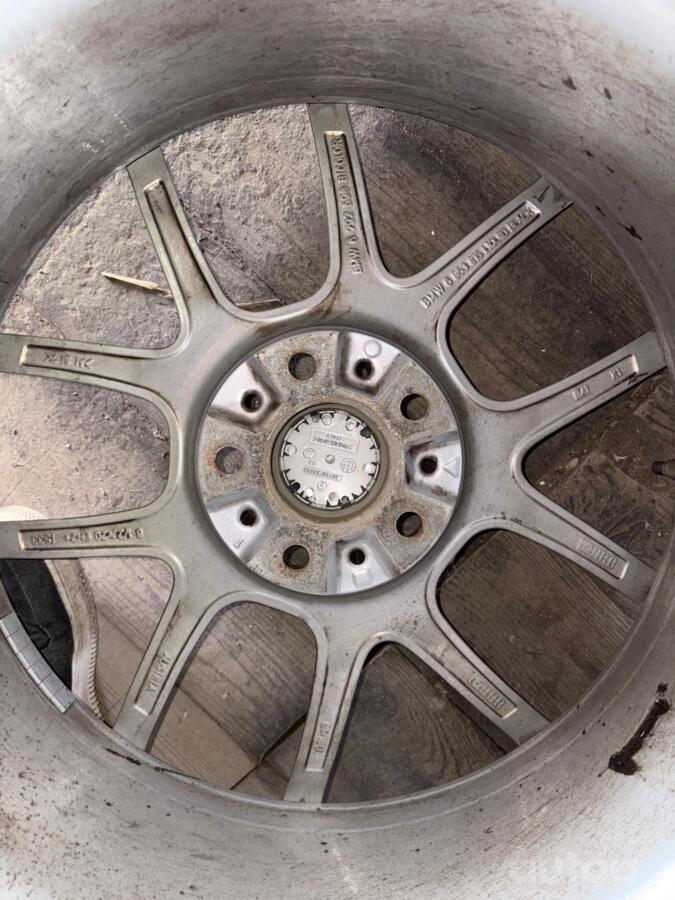 Bmw, valuveljed