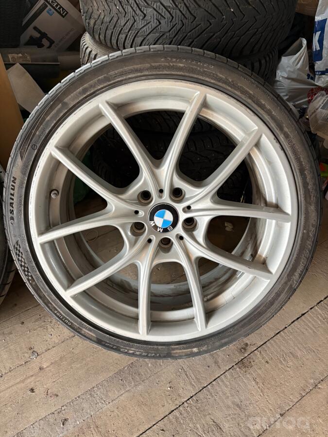Bmw, valuveljed