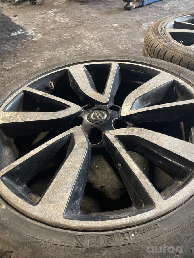 Nissan, valuveljed