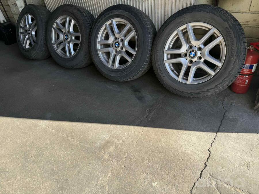 Bmw, valuveljed