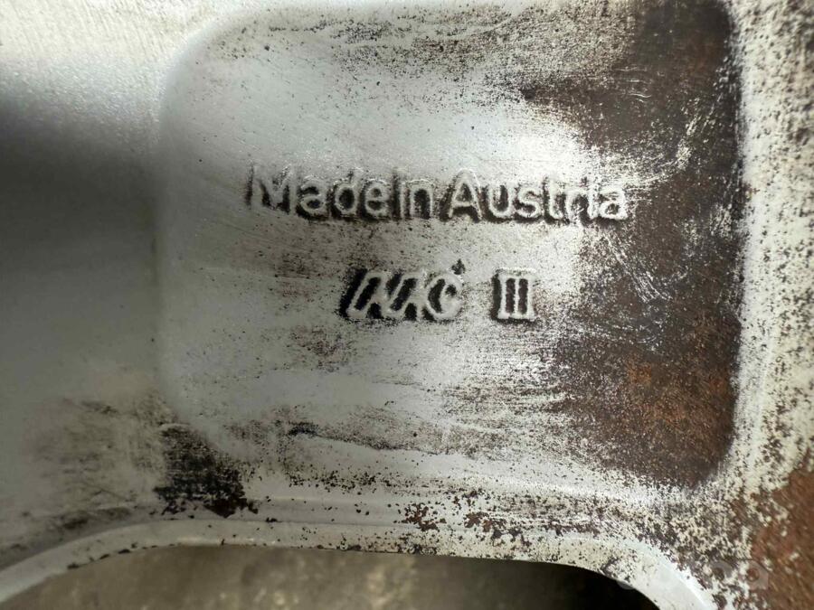 Bmw, valuveljed