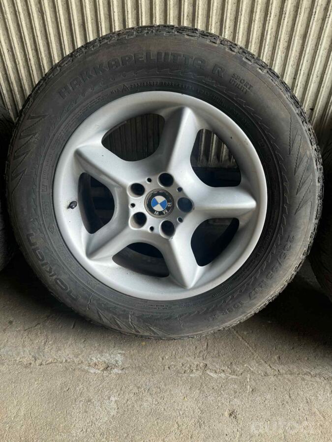 Bmw, valuveljed