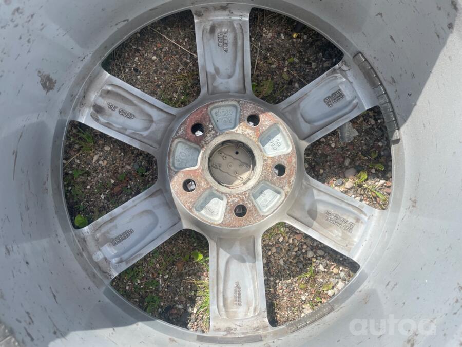 Audi, valuveljed